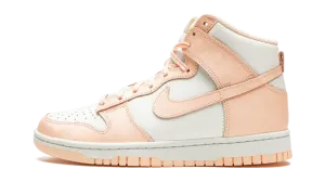 DUNK HIGH WMNS "Crimson Tint" DD1869 104