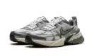 V2K RUN WMNS "Pure Platinum Wolf Grey" FD0736 003