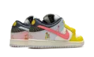 SB Dunk Low "Be True" DX5933 900