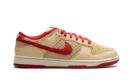 Dunk Low "STRAWBERRY WAFFLE" HJ9100 294