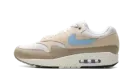 Air Max 1 Essential "Light Bone Psychic Blue" FZ5808 009