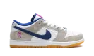 SB Dunk "Rayssa Leal" FZ5251 001