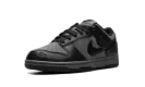 Dunk Low WMNS "Black Roses" HF1986 001