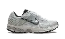 Zoom Vomero 5 WMNS "Light Silver Chrome" FN6742 001