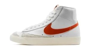 Blazer Mid '77 VNTG "Mantra Orange" BQ6806 110