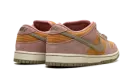 SB Dunk Low "Red Stardust" HJ4135 600