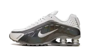 Shox R4 WMNS "White Iridescent" IB7703 100