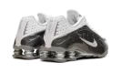Shox R4 WMNS "White Iridescent" IB7703 100