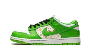 SB Dunk Low "Supreme - Stars - Mean Green" DH3228 101