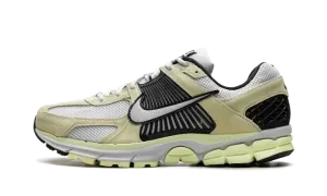 Zoom Vomero 5 "Barely Volt" HF1553 700