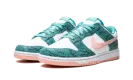 Dunk Low "Snakeskin Washed Teal Bleached Coral" DR8577 300