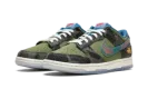 Dunk Low "SiEMPRE Familia" DO2160 335