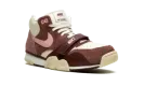 Air Trainer 1 "Valentine's Day" DM0522 201