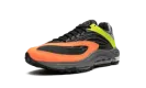 Air Tuned Max "Black Volt Orange" DH4793 700