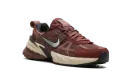 V2K Run WMNS "Red Sepia Dark Pony" FN6703 201