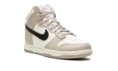 DUNK HIGH WMNS "Fossil Stone" DD1869 200