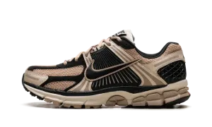 Zoom Vomero 5 WMNS "Sanddrift" FJ2028 106