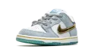 SB Dunk Low Pro QS (TD) "Sean Cliver - Holiday Special" DJ2520 400