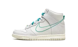 Dunk High SE GS "First Use - Green Noise" DD0733 001