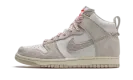 Dunk High SP "Notre - Light Orewood Brown" CW3092 100