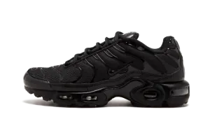 Air Max Plus "Triple Black" 604133 050