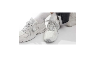 New Balance 530 - White Silver Ribbon Lace 2