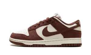 Dunk Low Next Nature WMNS "Red Sepia" HJ7673 001