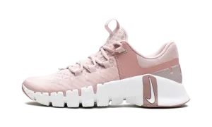 WMNS Nike Free Metcon 5 "Pink Oxford" DV3950 600