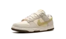 DUNK LOW WMNS "Coconut Milk" FN7774 001