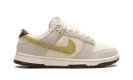 DUNK LOW WMNS "Coconut Milk" FN7774 001