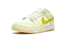 DUNK LOW WMNS "Yellow Strike" DM9467 700