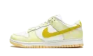 DUNK LOW WMNS "Yellow Strike" DM9467 700