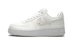 AIR FORCE 1 LO LX WMNS "Reveal - Black Swoosh" CJ1650 100