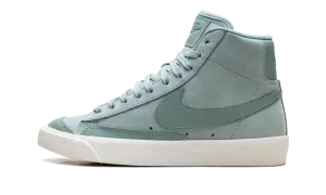 Blazer Mid WMNS "Mineral" DQ7572 300