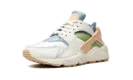 AIR HUARACHE SE WMNS "Sun Club" DQ0117 100