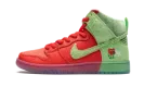 SB Dunk High "Strawberry Cough" CW7093 600