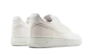 AIR FORCE 1 '07 MNS WMNS "Reflective White" DC2062 100
