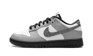 Dunk Low LX WMNS "Glitter Swoosh White Light Smoke Grey" HQ3462 191