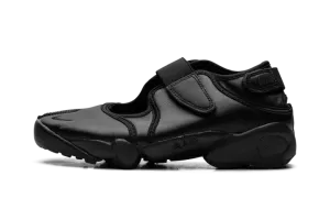 Air Rift Wmns "Triple Black" HM5737 002