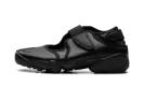 Air Rift Wmns "Triple Black" HM5737 002