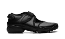 Air Rift Wmns "Triple Black" HM5737 002