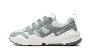 Tech Hera WMNS "Mica Green Grey" dr9761 001
