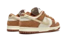 Dunk Low PRM "Medium Curry" DD1390 100