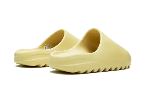 Yeezy Slides - Desert Sand