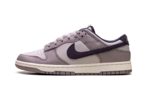 Dunk Low SE "Light Violet Ore" HQ3642 202