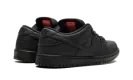 SB Dunk "Triple Black" FJ1674 001