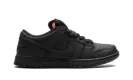 SB Dunk "Triple Black" FJ1674 001