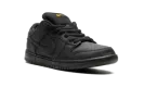 SB Dunk "Triple Black" FJ1674 001