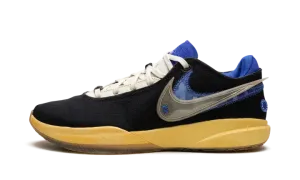 LeBron 20 "Uninterrupted" FN0941 001