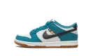 Dunk Low SE (GS) "Toasty" DC9561 400